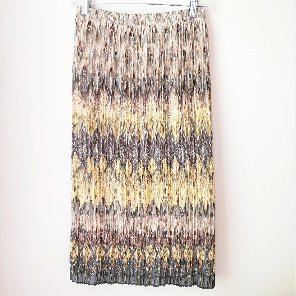 Alfred Dunner Olive Green and Yellow Pleated Skirt